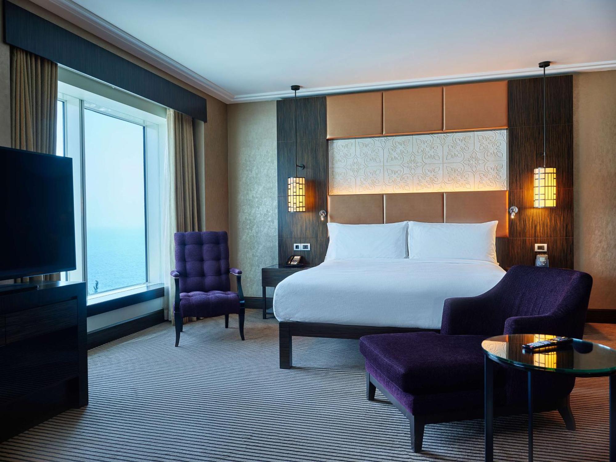 Hilton Hotel 5*